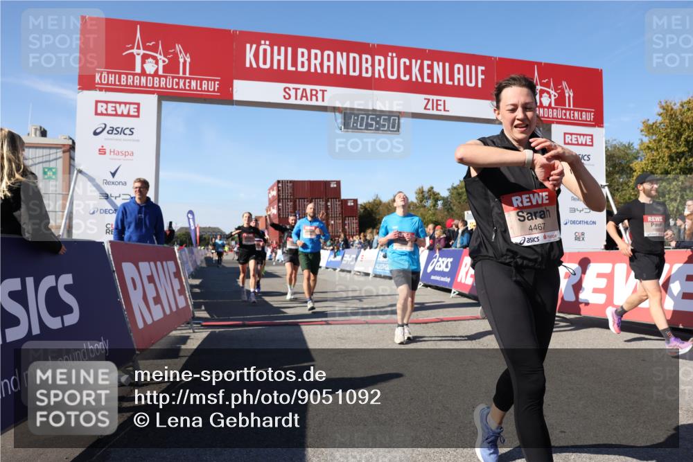 03.10.2025 - Köhlbrandbrückenlauf Lena Gebhardt http://msf.ph/oto/9051092 03.10.2025 13:05:50 Ziel 4066, 4133, 4290, 4296, 4332, 4335, 4336, 4413, 4467, 4564, 4599, 4643, 5676, 5764, 5964, 6214, 6533, 6631, 6642, 6720, 6786, 6787 meine-sportfotos.de