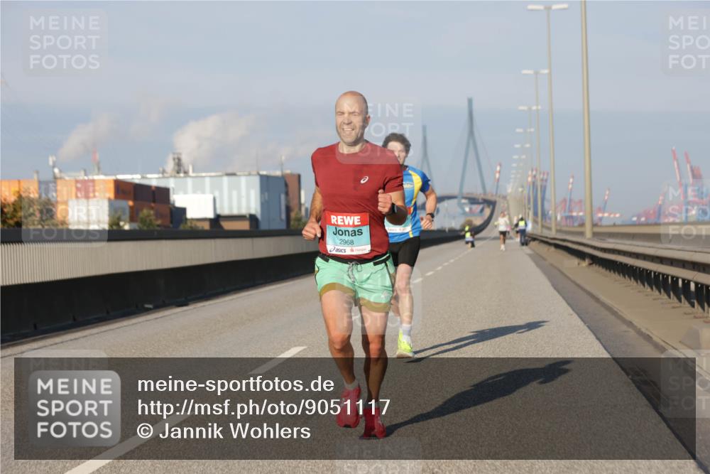 03.10.2025 - Köhlbrandbrückenlauf Jannik Wohlers http://msf.ph/oto/9051117 03.10.2025 09:37:04 Position 3 2968 meine-sportfotos.de