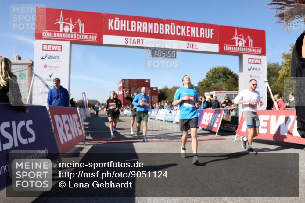 03.10.2025 - Köhlbrandbrückenlauf Lena Gebhardt http://msf.ph/oto/9051124 03.10.2025 13:05:51 Ziel 4066, 4133, 4290, 4296, 4327, 4328, 4332, 4335, 4336, 4413, 4467, 4564, 4599, 4643, 4761, 5676, 5764, 5964, 6214, 6533, 6631, 6642, 6720, 6786, 6787 meine-sportfotos.de