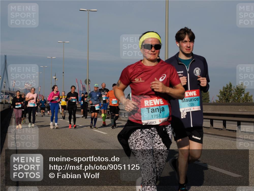 03.10.2025 - Köhlbrandbrückenlauf Fabian Wolf http://msf.ph/oto/9051125 03.10.2025 10:01:37 Position 3 1751, 1725 meine-sportfotos.de