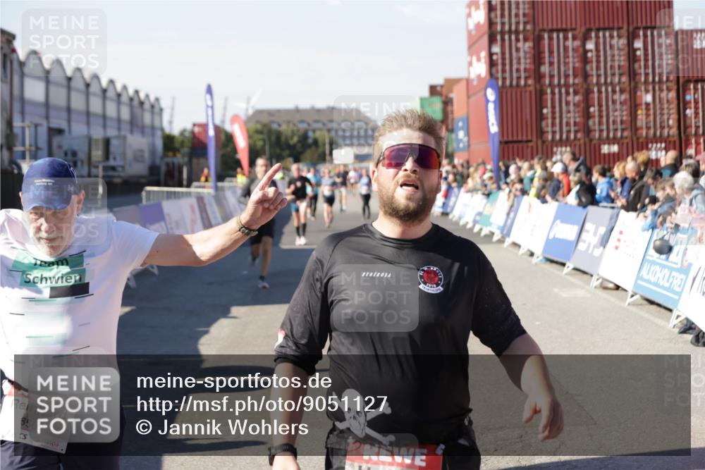 03.10.2025 - Köhlbrandbrückenlauf Jannik Wohlers http://msf.ph/oto/9051127 03.10.2025 13:08:23 Ziel 4307, 4768, 5243, 5804, 5994, 6021, 6369, 6569 meine-sportfotos.de