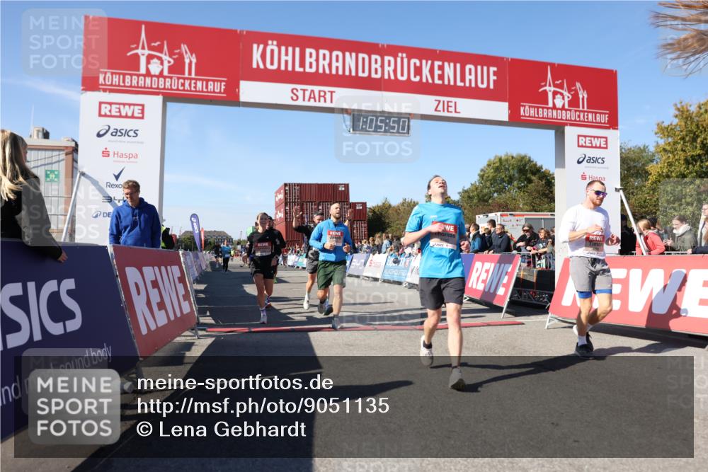 03.10.2025 - Köhlbrandbrückenlauf Lena Gebhardt http://msf.ph/oto/9051135 03.10.2025 13:05:51 Ziel 4066, 4133, 4290, 4296, 4327, 4328, 4332, 4335, 4336, 4413, 4467, 4564, 4599, 4643, 4761, 5676, 5764, 5964, 6214, 6533, 6631, 6642, 6720, 6786, 6787 meine-sportfotos.de