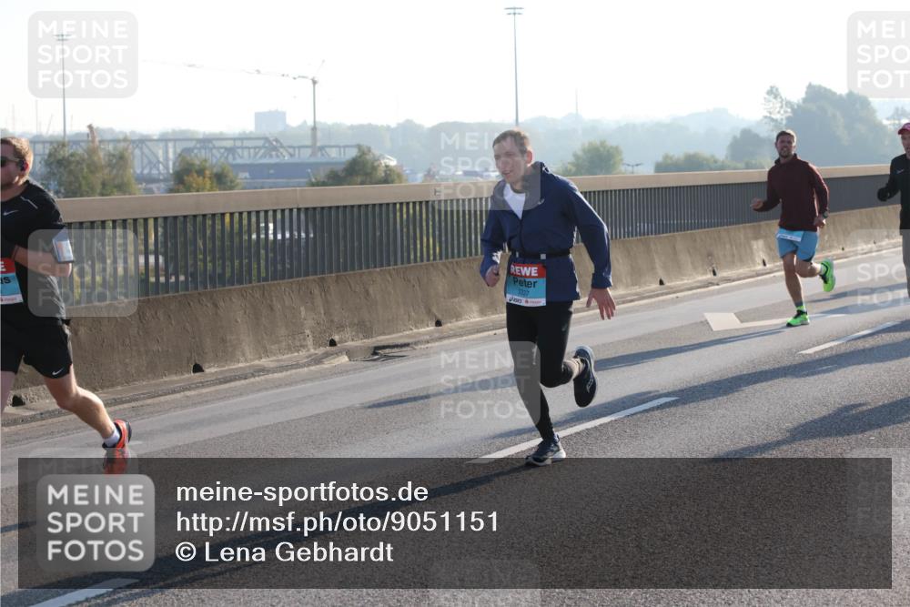 03.10.2025 - Köhlbrandbrückenlauf Lena Gebhardt http://msf.ph/oto/9051151 03.10.2025 09:14:35 Position 1 3337 meine-sportfotos.de