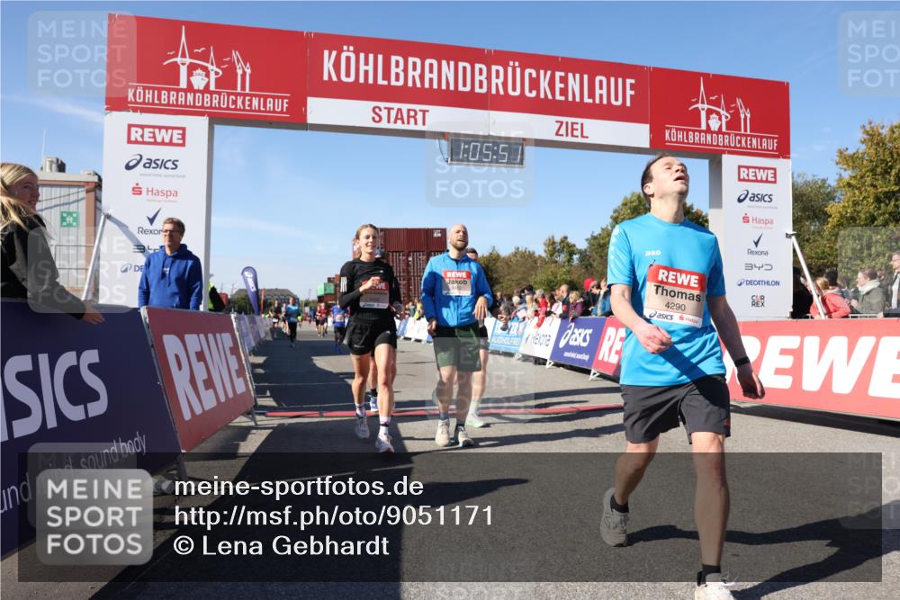 03.10.2025 - Köhlbrandbrückenlauf Lena Gebhardt http://msf.ph/oto/9051171 03.10.2025 13:05:52 Ziel 4066, 4133, 4290, 4296, 4327, 4328, 4332, 4335, 4336, 4413, 4467, 4564, 4599, 4643, 4761, 5676, 5764, 5964, 6214, 6305, 6533, 6631, 6642, 6720 meine-sportfotos.de