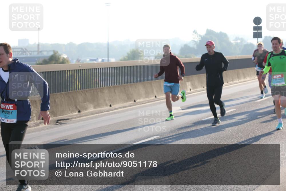 03.10.2025 - Köhlbrandbrückenlauf Lena Gebhardt http://msf.ph/oto/9051178 03.10.2025 09:14:36 Position 1 3337 meine-sportfotos.de