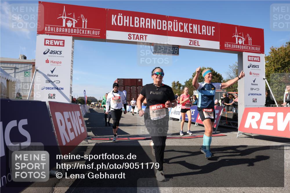 03.10.2025 - Köhlbrandbrückenlauf Lena Gebhardt http://msf.ph/oto/9051179 03.10.2025 13:21:48 Ziel 4064, 4067, 4139, 4519, 4843, 4913, 4979, 5329, 5345, 5894, 5895, 5901, 5981, 6532, 6662 meine-sportfotos.de