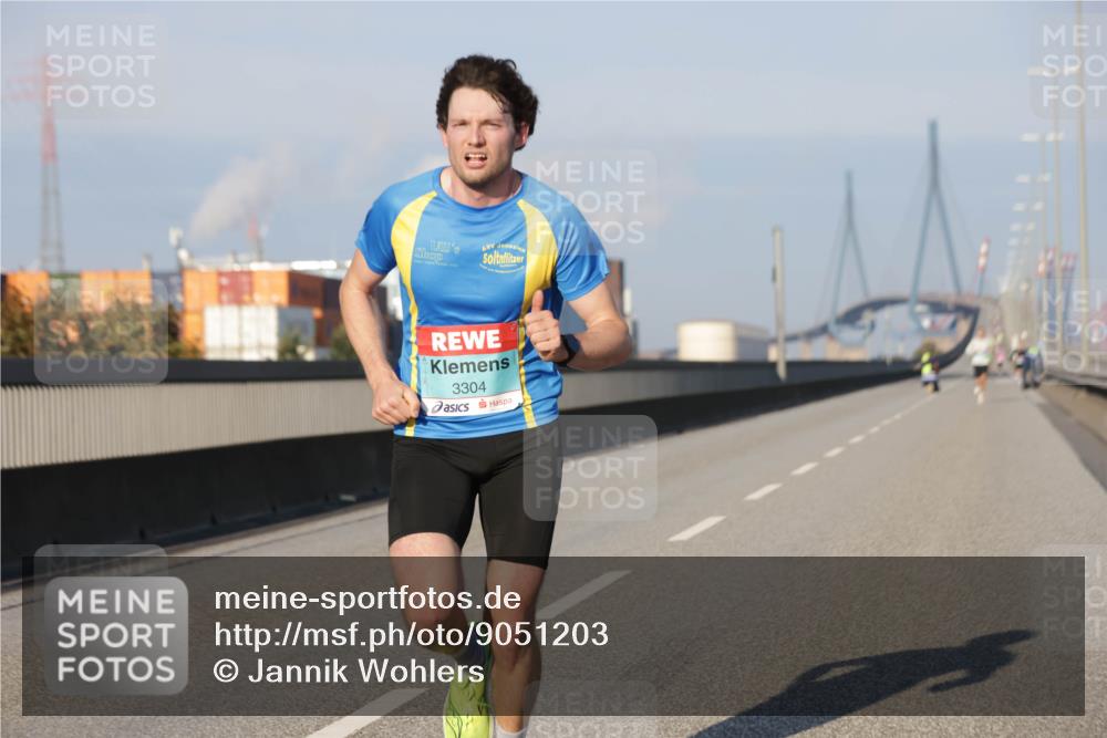03.10.2025 - Köhlbrandbrückenlauf Jannik Wohlers http://msf.ph/oto/9051203 03.10.2025 09:37:06 Position 3 3304 meine-sportfotos.de