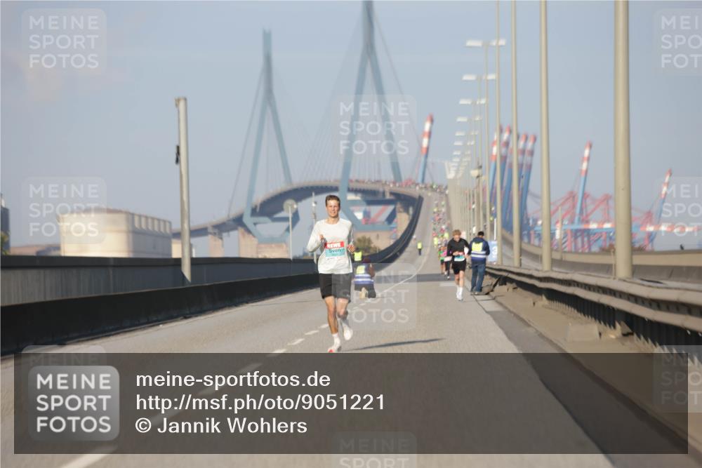03.10.2025 - Köhlbrandbrückenlauf Jannik Wohlers http://msf.ph/oto/9051221 03.10.2025 09:37:14 Position 3  meine-sportfotos.de