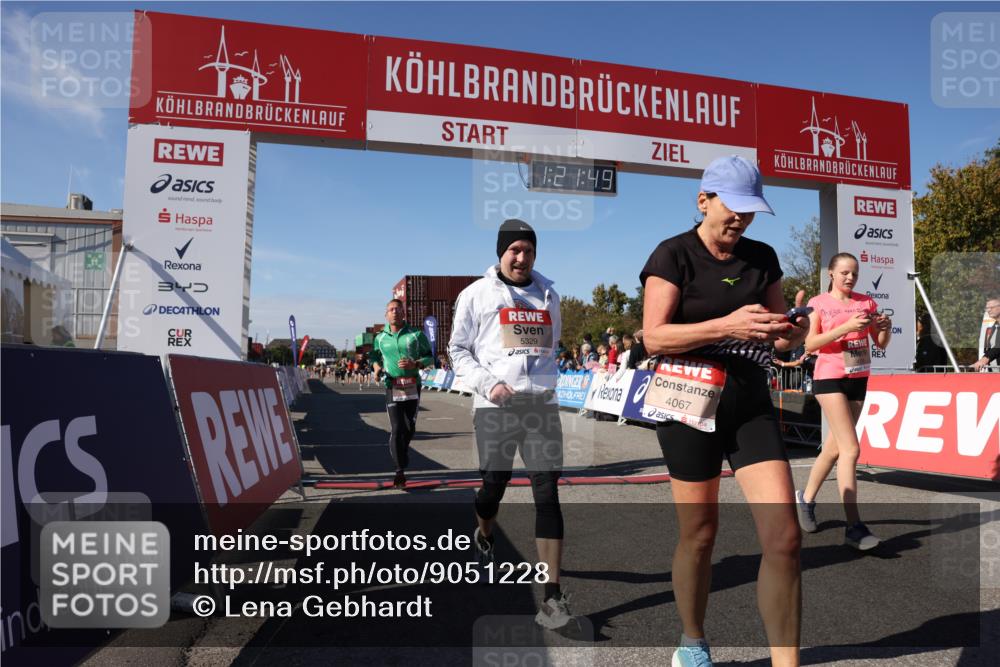 03.10.2025 - Köhlbrandbrückenlauf Lena Gebhardt http://msf.ph/oto/9051228 03.10.2025 13:21:49 Ziel 4064, 4067, 4139, 4519, 4843, 4979, 5329, 5345, 5894, 5895, 5901, 5981, 6532, 6662 meine-sportfotos.de