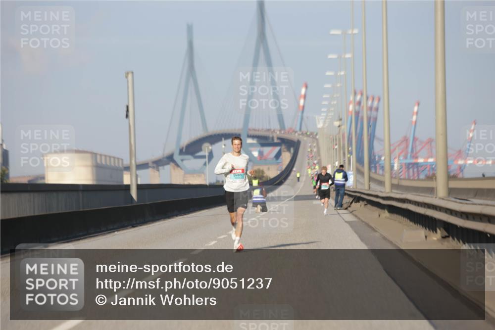 03.10.2025 - Köhlbrandbrückenlauf Jannik Wohlers http://msf.ph/oto/9051237 03.10.2025 09:37:14 Position 3  meine-sportfotos.de