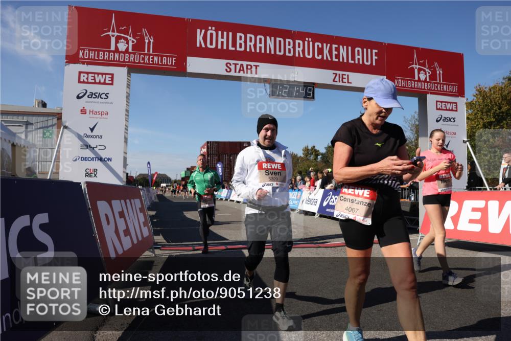 03.10.2025 - Köhlbrandbrückenlauf Lena Gebhardt http://msf.ph/oto/9051238 03.10.2025 13:21:49 Ziel 4064, 4067, 4139, 4519, 4843, 4979, 5329, 5345, 5894, 5895, 5901, 5981, 6532, 6662 meine-sportfotos.de