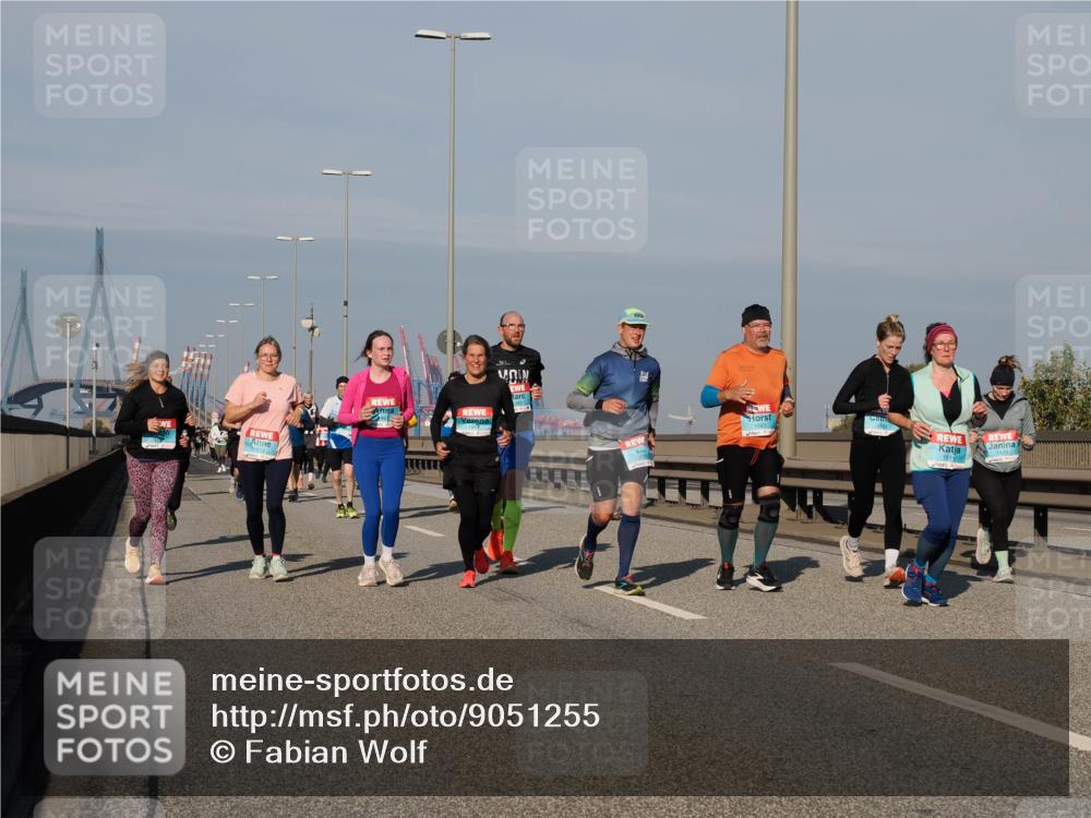 03.10.2025 - Köhlbrandbrückenlauf Fabian Wolf http://msf.ph/oto/9051255 03.10.2025 10:01:39 Position 3 1593, 1911 meine-sportfotos.de