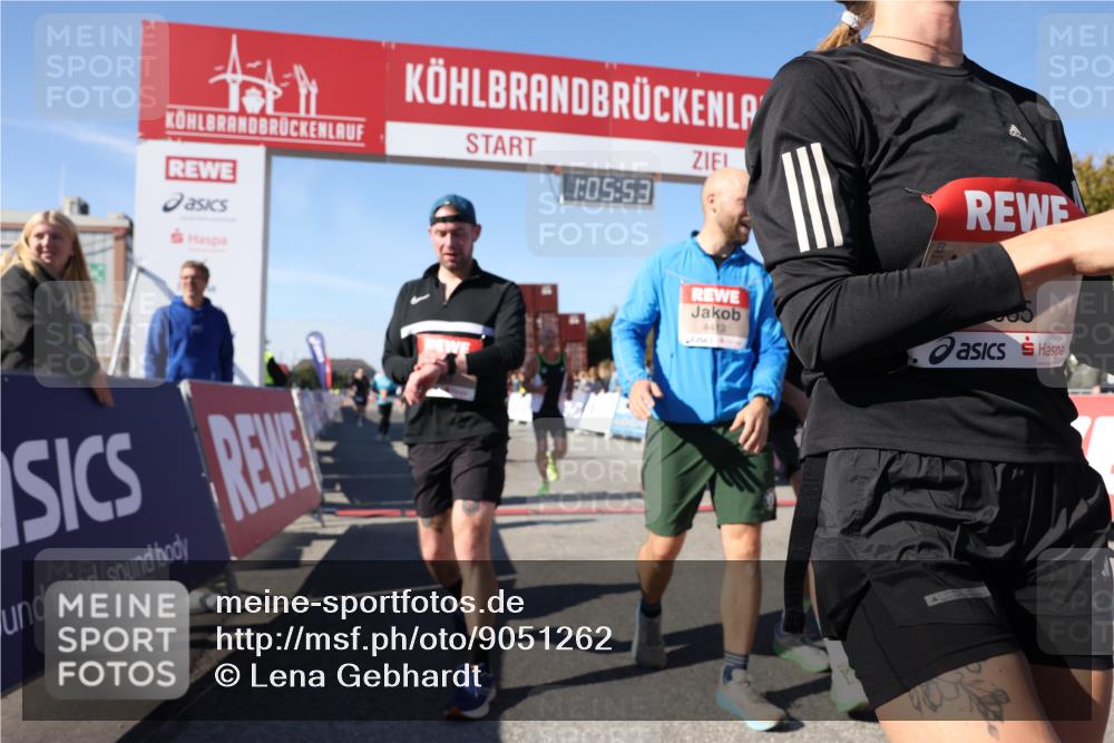 03.10.2025 - Köhlbrandbrückenlauf Lena Gebhardt http://msf.ph/oto/9051262 03.10.2025 13:05:53 Ziel 4066, 4133, 4290, 4302, 4327, 4328, 4335, 4336, 4413, 4467, 4564, 4599, 4643, 4761, 4954, 5764, 5964, 6158, 6214, 6305, 6533, 6631, 6642, 6720 meine-sportfotos.de