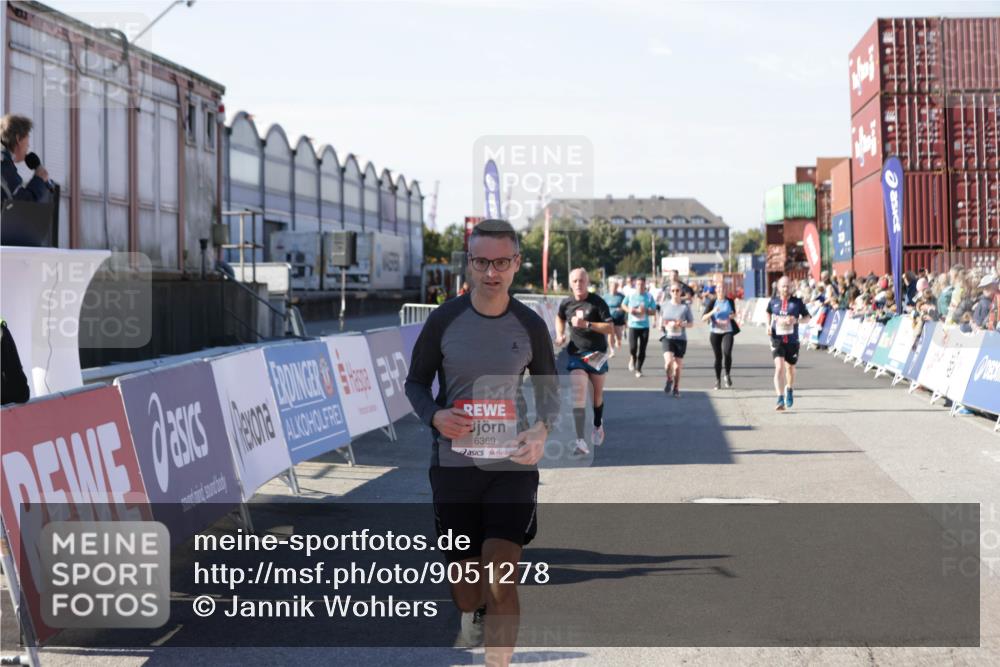 03.10.2025 - Köhlbrandbrückenlauf Jannik Wohlers http://msf.ph/oto/9051278 03.10.2025 13:08:27 Ziel 4195, 4320, 4417, 4768, 5243, 5804, 5994, 6021, 6369, 6569, 6647 meine-sportfotos.de