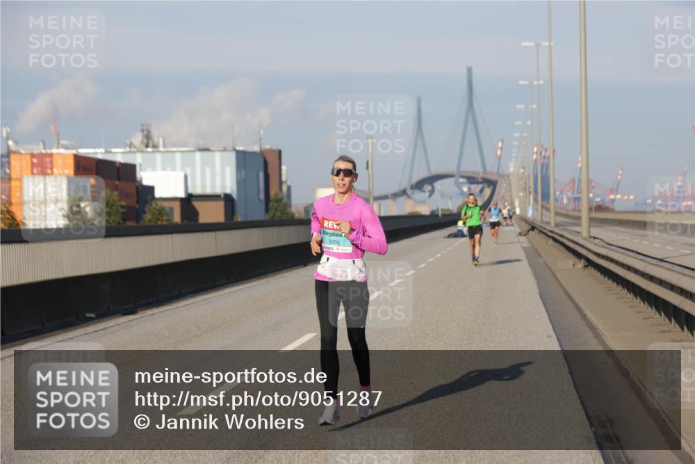 03.10.2025 - Köhlbrandbrückenlauf Jannik Wohlers http://msf.ph/oto/9051287 03.10.2025 09:37:57 Position 3 3203 meine-sportfotos.de