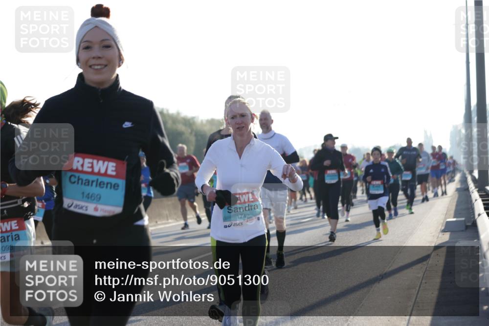 03.10.2025 - Köhlbrandbrückenlauf Jannik Wohlers http://msf.ph/oto/9051300 03.10.2025 09:19:03 Position 3 093, 1469, 1742 meine-sportfotos.de