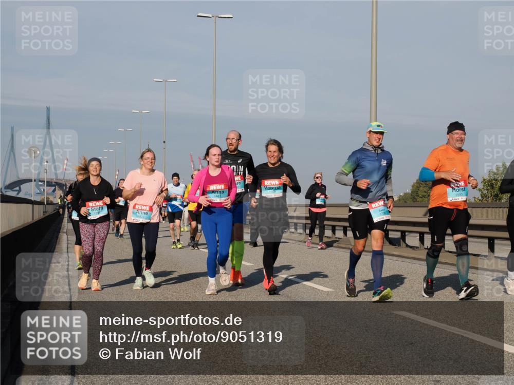 03.10.2025 - Köhlbrandbrückenlauf Fabian Wolf http://msf.ph/oto/9051319 03.10.2025 10:01:41 Position 3 1795, 1672, 1461, 1049, 3, 3, 1593 meine-sportfotos.de