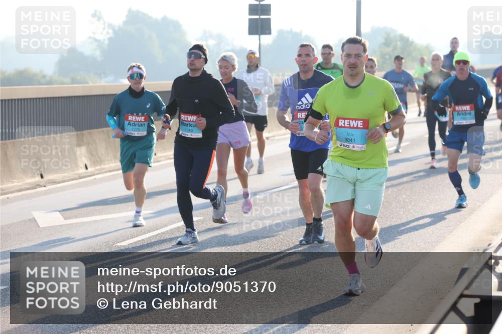 03.10.2025 - Köhlbrandbrückenlauf Lena Gebhardt http://msf.ph/oto/9051370 03.10.2025 09:14:43 Position 1 1019, 1275, 3841 meine-sportfotos.de
