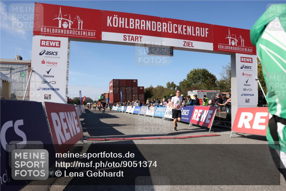 03.10.2025 - Köhlbrandbrückenlauf Lena Gebhardt http://msf.ph/oto/9051374 03.10.2025 13:21:52 Ziel 4064, 4067, 4139, 4843, 4979, 5329, 5345, 5901, 5981, 6005, 6532, 6662 meine-sportfotos.de