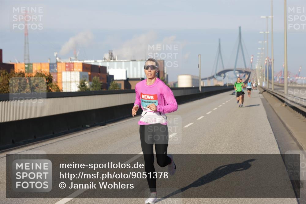 03.10.2025 - Köhlbrandbrückenlauf Jannik Wohlers http://msf.ph/oto/9051378 03.10.2025 09:37:58 Position 3 32 meine-sportfotos.de