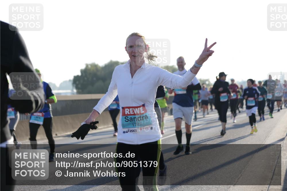 03.10.2025 - Köhlbrandbrückenlauf Jannik Wohlers http://msf.ph/oto/9051379 03.10.2025 09:19:04 Position 3 1742 meine-sportfotos.de