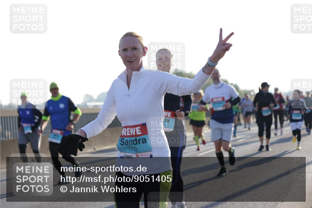 03.10.2025 - Köhlbrandbrückenlauf Jannik Wohlers http://msf.ph/oto/9051405 03.10.2025 09:19:04 Position 3 1742 meine-sportfotos.de
