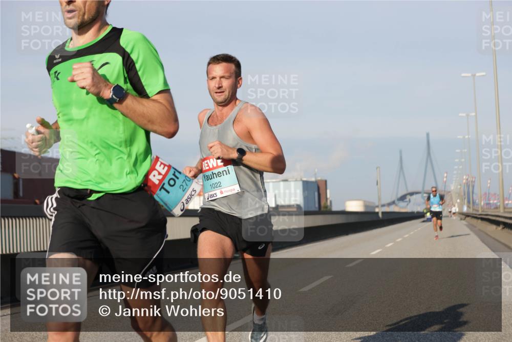 03.10.2025 - Köhlbrandbrückenlauf Jannik Wohlers http://msf.ph/oto/9051410 03.10.2025 09:38:07 Position 3 270, 1022 meine-sportfotos.de