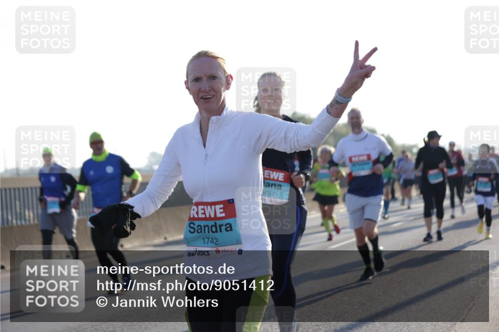 03.10.2025 - Köhlbrandbrückenlauf Jannik Wohlers http://msf.ph/oto/9051412 03.10.2025 09:19:04 Position 3 1742, 1654 meine-sportfotos.de