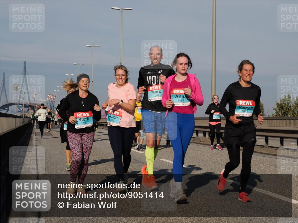 03.10.2025 - Köhlbrandbrückenlauf Fabian Wolf http://msf.ph/oto/9051414 03.10.2025 10:01:43 Position 3 1795, 1672, 1282, 1467, 1049 meine-sportfotos.de