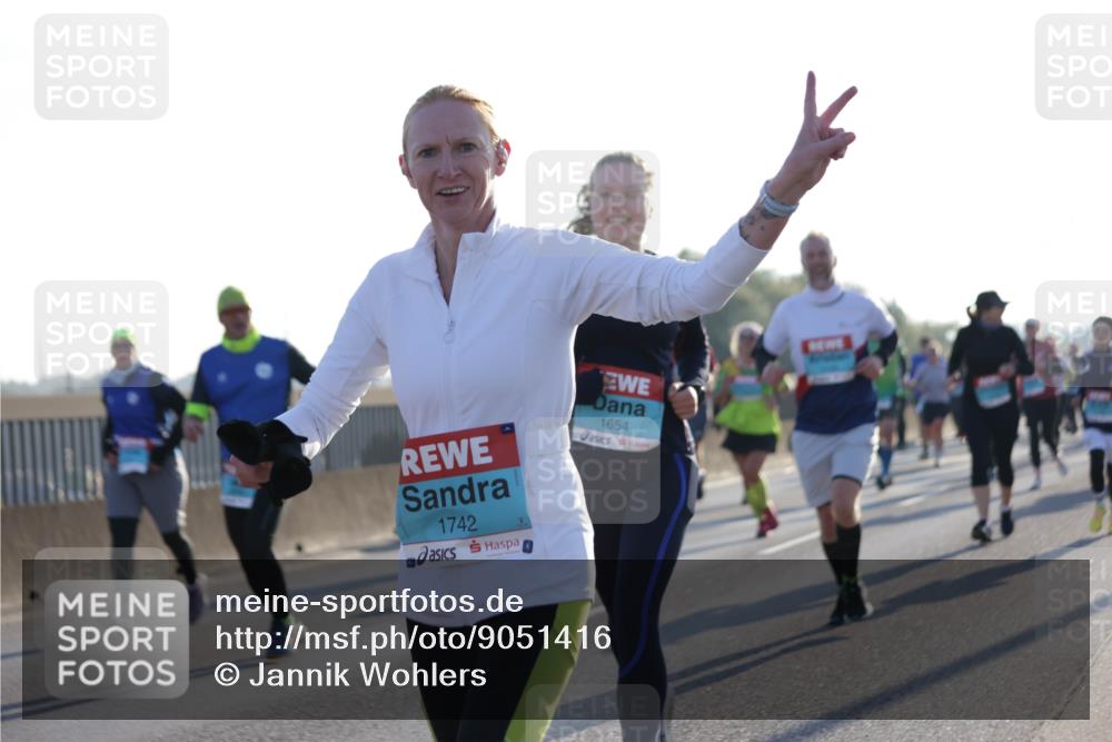 03.10.2025 - Köhlbrandbrückenlauf Jannik Wohlers http://msf.ph/oto/9051416 03.10.2025 09:19:04 Position 3 1742, 1654 meine-sportfotos.de