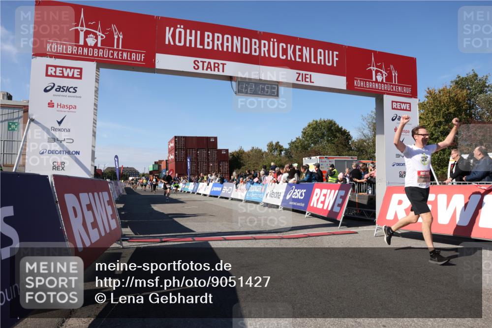 03.10.2025 - Köhlbrandbrückenlauf Lena Gebhardt http://msf.ph/oto/9051427 03.10.2025 13:21:53 Ziel 4064, 4067, 4139, 4843, 5329, 5345, 5901, 5981, 6005, 6532, 6662, 6684, 6687 meine-sportfotos.de