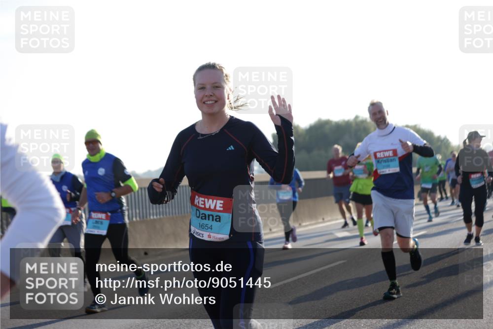 03.10.2025 - Köhlbrandbrückenlauf Jannik Wohlers http://msf.ph/oto/9051445 03.10.2025 09:19:05 Position 3 1654 meine-sportfotos.de