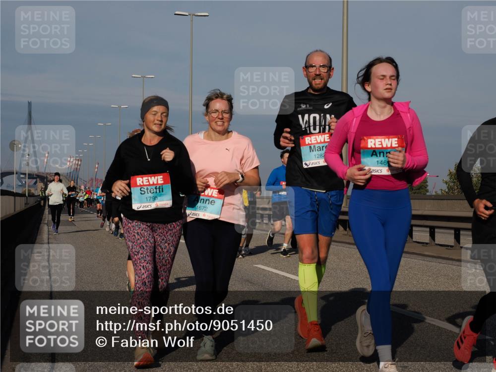 03.10.2025 - Köhlbrandbrückenlauf Fabian Wolf http://msf.ph/oto/9051450 03.10.2025 10:01:44 Position 3 1795, 1672, 1282, 146 meine-sportfotos.de