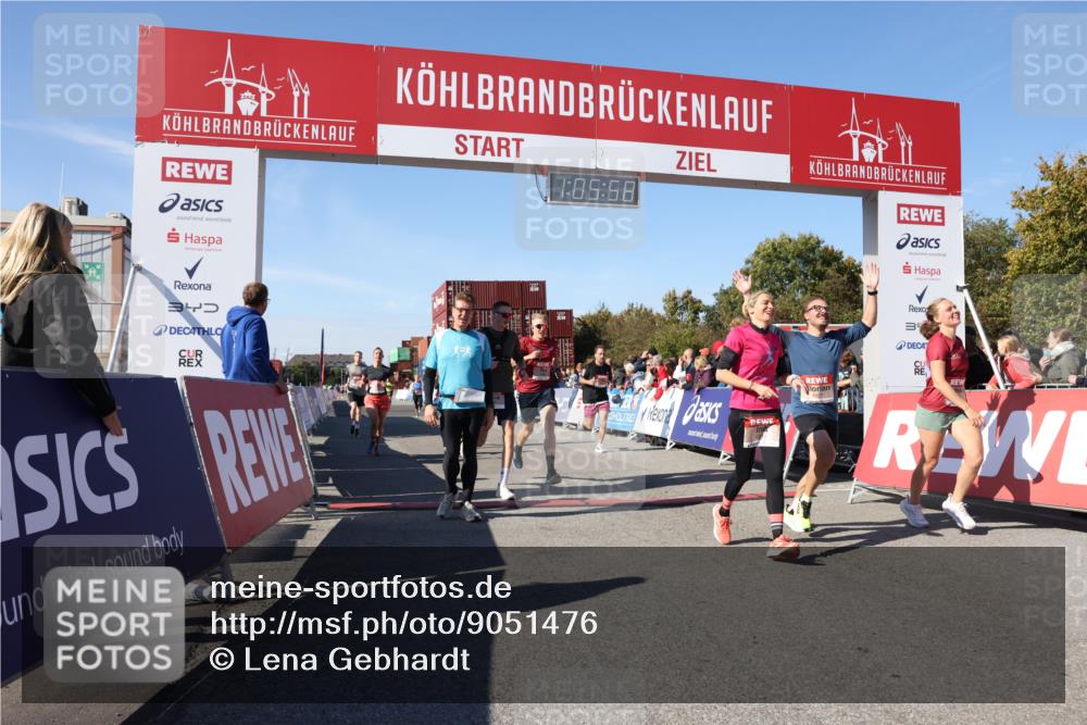 03.10.2025 - Köhlbrandbrückenlauf Lena Gebhardt http://msf.ph/oto/9051476 03.10.2025 13:05:58 Ziel 4066, 4290, 4302, 4327, 4328, 4335, 4336, 4413, 4643, 4761, 4954, 5096, 5764, 6158, 6214, 6305, 6510, 6533, 6631, 6642, 6720 meine-sportfotos.de