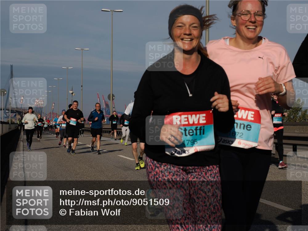 03.10.2025 - Köhlbrandbrückenlauf Fabian Wolf http://msf.ph/oto/9051509 03.10.2025 10:01:45 Position 3 1795, 1672 meine-sportfotos.de