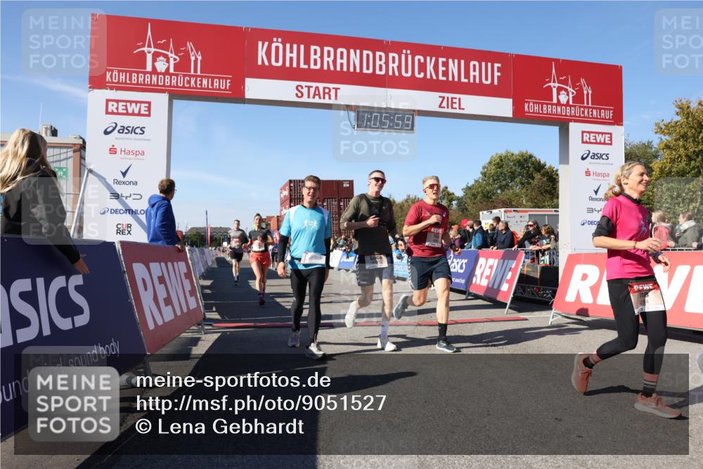 03.10.2025 - Köhlbrandbrückenlauf Lena Gebhardt http://msf.ph/oto/9051527 03.10.2025 13:05:59 Ziel 4066, 4290, 4302, 4327, 4328, 4335, 4336, 4413, 4643, 4761, 4954, 5096, 5764, 6158, 6214, 6305, 6510, 6533, 6642, 6720 meine-sportfotos.de