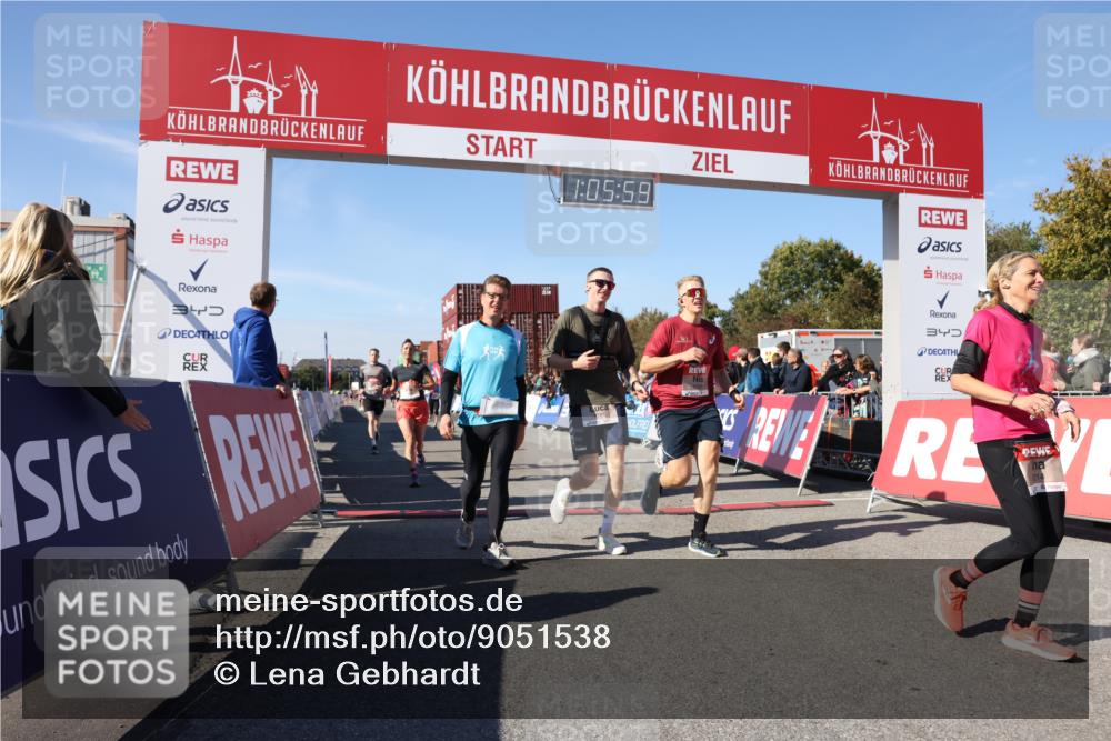 03.10.2025 - Köhlbrandbrückenlauf Lena Gebhardt http://msf.ph/oto/9051538 03.10.2025 13:05:59 Ziel 4066, 4290, 4302, 4327, 4328, 4335, 4336, 4413, 4643, 4761, 4954, 5096, 5764, 6158, 6214, 6305, 6510, 6533, 6642, 6720 meine-sportfotos.de