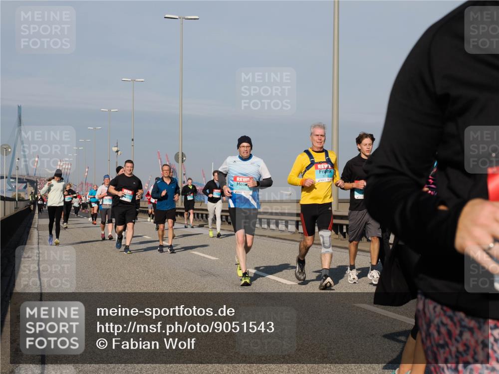 03.10.2025 - Köhlbrandbrückenlauf Fabian Wolf http://msf.ph/oto/9051543 03.10.2025 10:01:46 Position 3 1862 meine-sportfotos.de