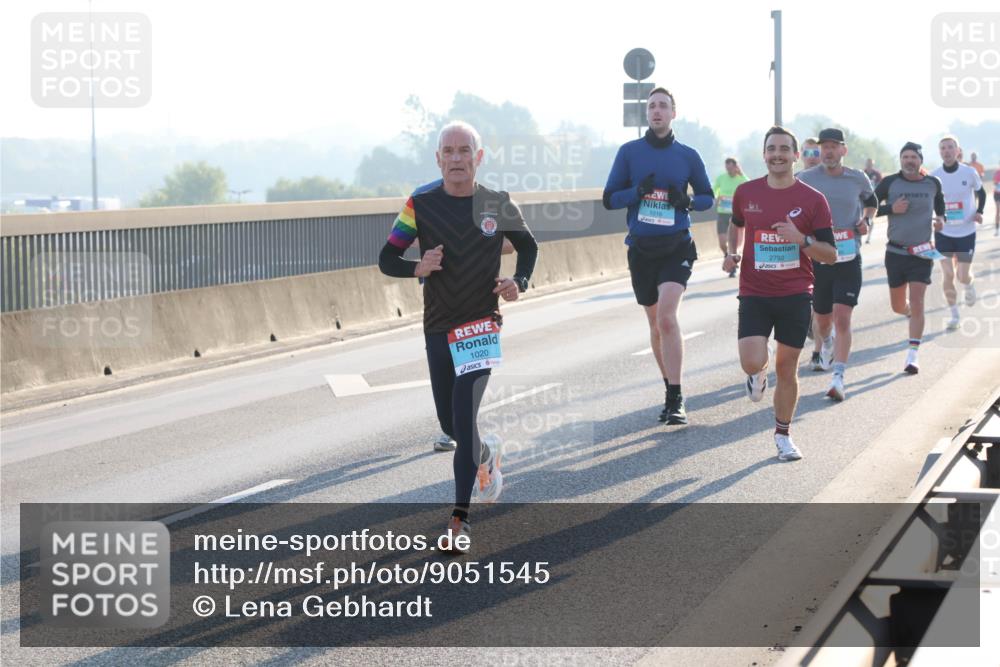03.10.2025 - Köhlbrandbrückenlauf Lena Gebhardt http://msf.ph/oto/9051545 03.10.2025 09:14:48 Position 1 1020, 1016, 2792 meine-sportfotos.de