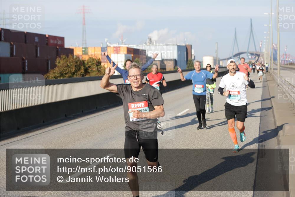 03.10.2025 - Köhlbrandbrückenlauf Jannik Wohlers http://msf.ph/oto/9051566 03.10.2025 09:46:15 Position 3 2697 meine-sportfotos.de