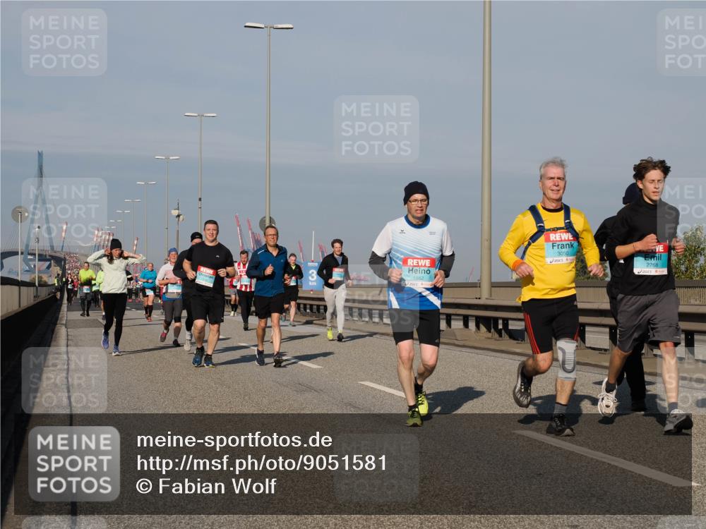 03.10.2025 - Köhlbrandbrückenlauf Fabian Wolf http://msf.ph/oto/9051581 03.10.2025 10:01:46 Position 3 3, 1862, 3050, 2768 meine-sportfotos.de