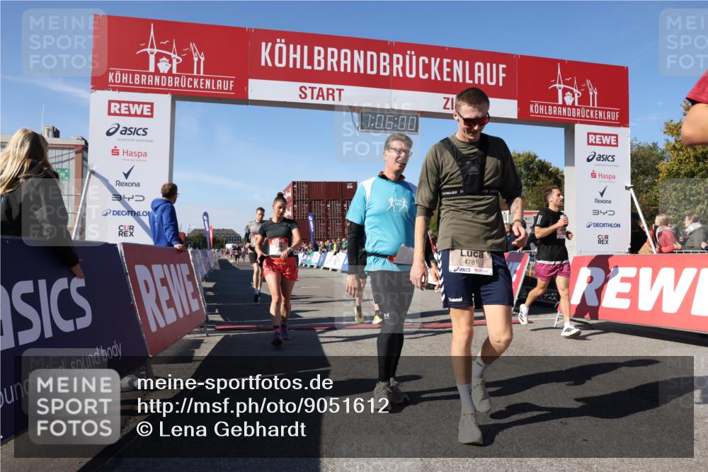 03.10.2025 - Köhlbrandbrückenlauf Lena Gebhardt http://msf.ph/oto/9051612 03.10.2025 13:06:00 Ziel 4302, 4327, 4328, 4335, 4336, 4413, 4643, 4761, 4954, 5096, 5764, 6158, 6214, 6305, 6510, 6533, 6720 meine-sportfotos.de