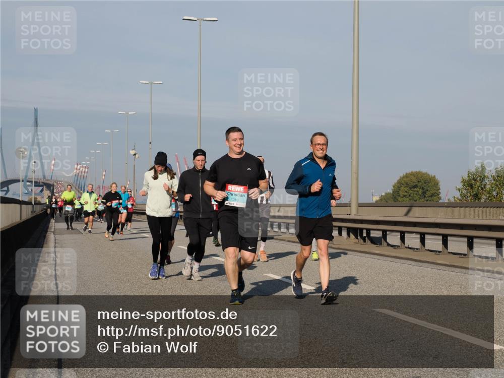 03.10.2025 - Köhlbrandbrückenlauf Fabian Wolf http://msf.ph/oto/9051622 03.10.2025 10:01:49 Position 3 1310 meine-sportfotos.de