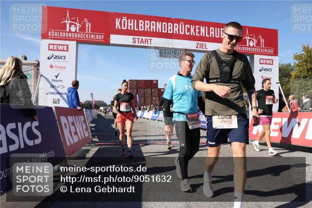03.10.2025 - Köhlbrandbrückenlauf Lena Gebhardt http://msf.ph/oto/9051632 03.10.2025 13:06:01 Ziel 4302, 4327, 4328, 4643, 4761, 4954, 5096, 5764, 6158, 6214, 6305, 6510, 6533, 6720 meine-sportfotos.de