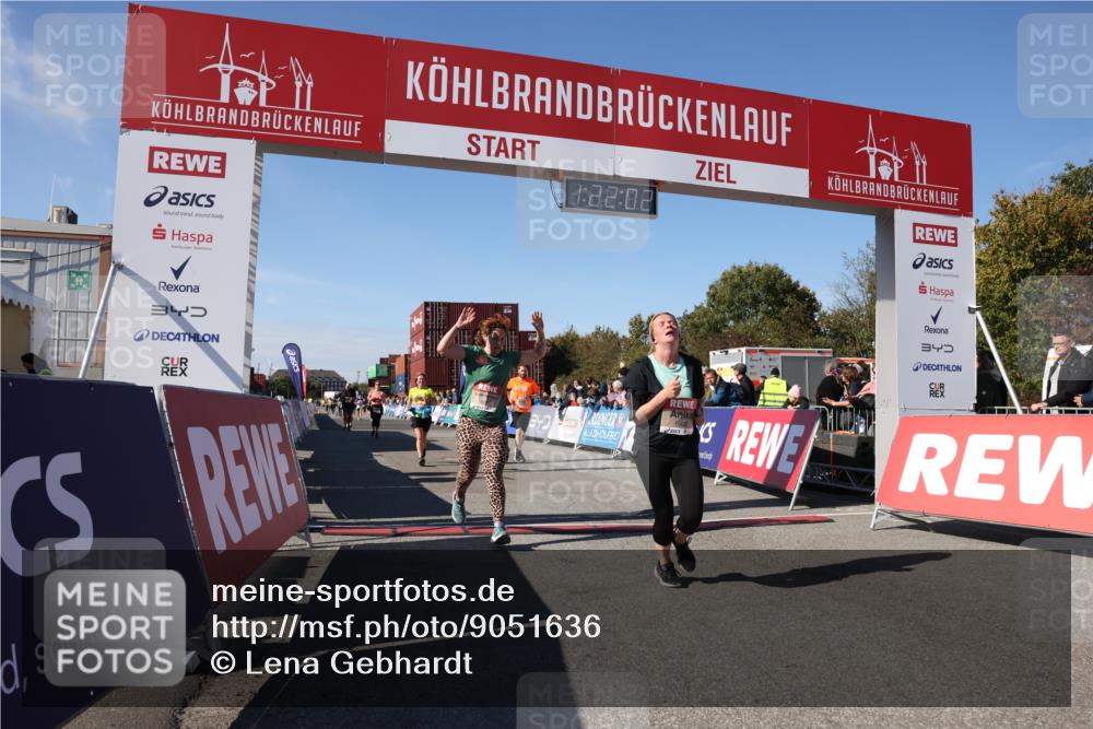 03.10.2025 - Köhlbrandbrückenlauf Lena Gebhardt http://msf.ph/oto/9051636 03.10.2025 13:22:02 Ziel 4291, 5180, 5776, 6005, 6237, 6332, 6684, 6687, 6729 meine-sportfotos.de