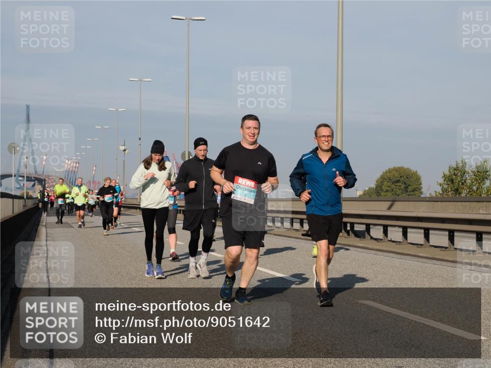 03.10.2025 - Köhlbrandbrückenlauf Fabian Wolf http://msf.ph/oto/9051642 03.10.2025 10:01:50 Position 3 1310 meine-sportfotos.de