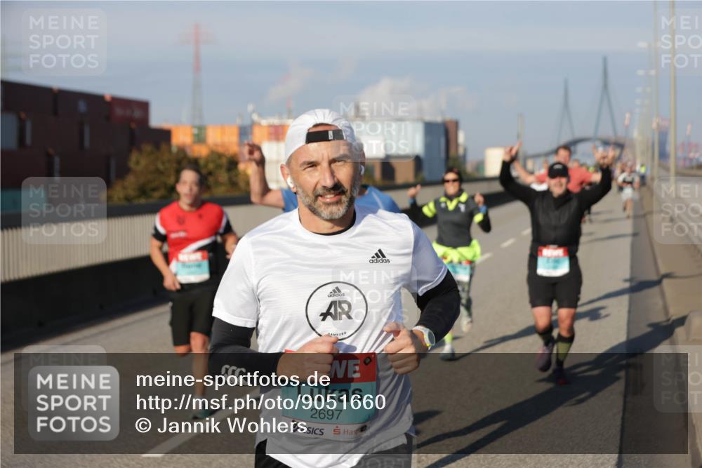 03.10.2025 - Köhlbrandbrückenlauf Jannik Wohlers http://msf.ph/oto/9051660 03.10.2025 09:46:18 Position 3 2697 meine-sportfotos.de