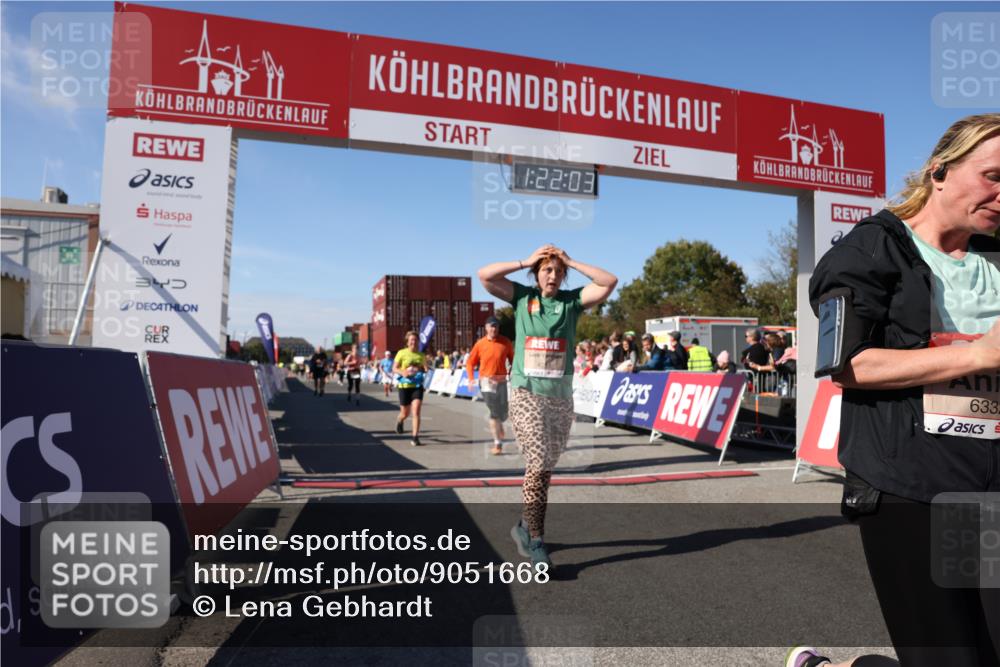 03.10.2025 - Köhlbrandbrückenlauf Lena Gebhardt http://msf.ph/oto/9051668 03.10.2025 13:22:04 Ziel 4291, 4934, 5180, 5776, 6005, 6173, 6237, 6332, 6416, 6684, 6687, 6729 meine-sportfotos.de