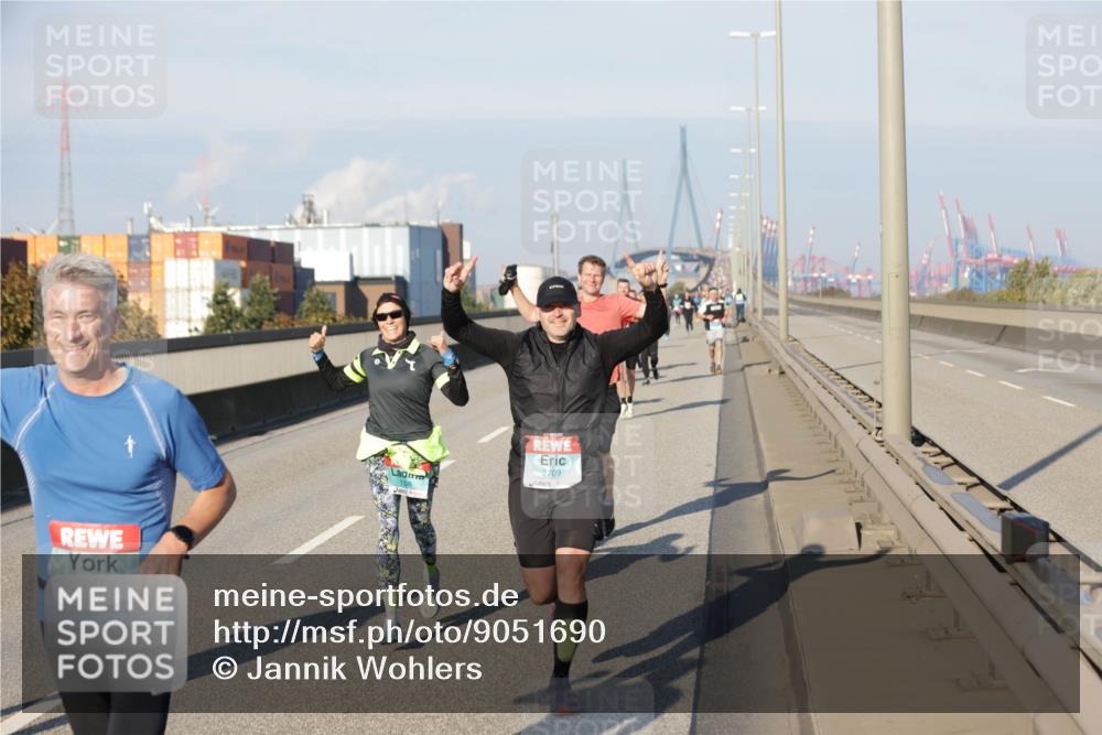 03.10.2025 - Köhlbrandbrückenlauf Jannik Wohlers http://msf.ph/oto/9051690 03.10.2025 09:46:18 Position 3 1247, 2709 meine-sportfotos.de