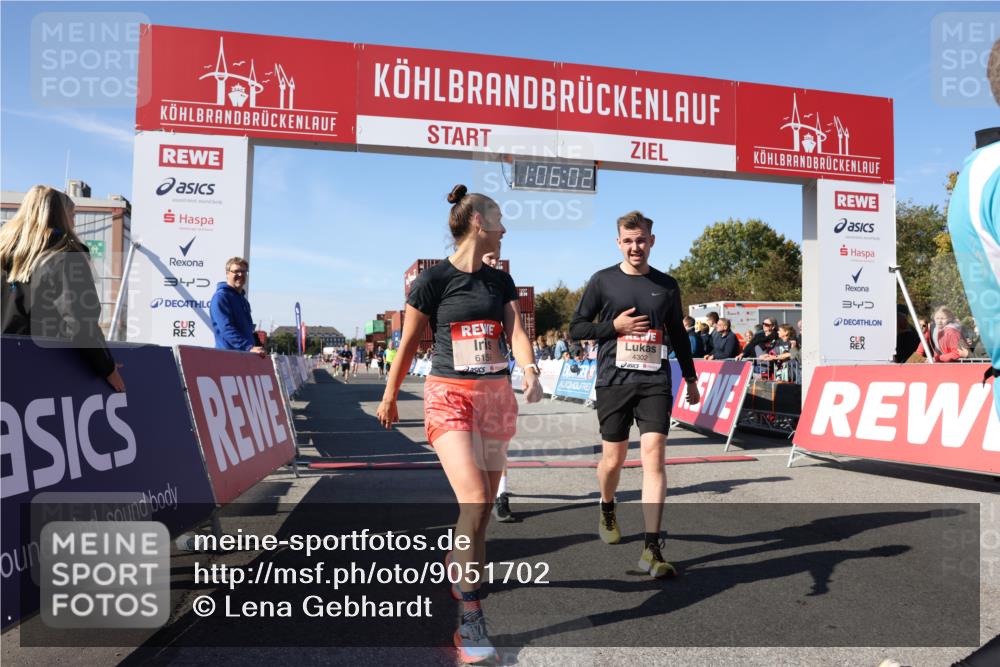 03.10.2025 - Köhlbrandbrückenlauf Lena Gebhardt http://msf.ph/oto/9051702 03.10.2025 13:06:02 Ziel 4302, 4327, 4328, 4504, 4761, 4954, 5096, 5764, 6158, 6214, 6305, 6510, 6533, 6720 meine-sportfotos.de